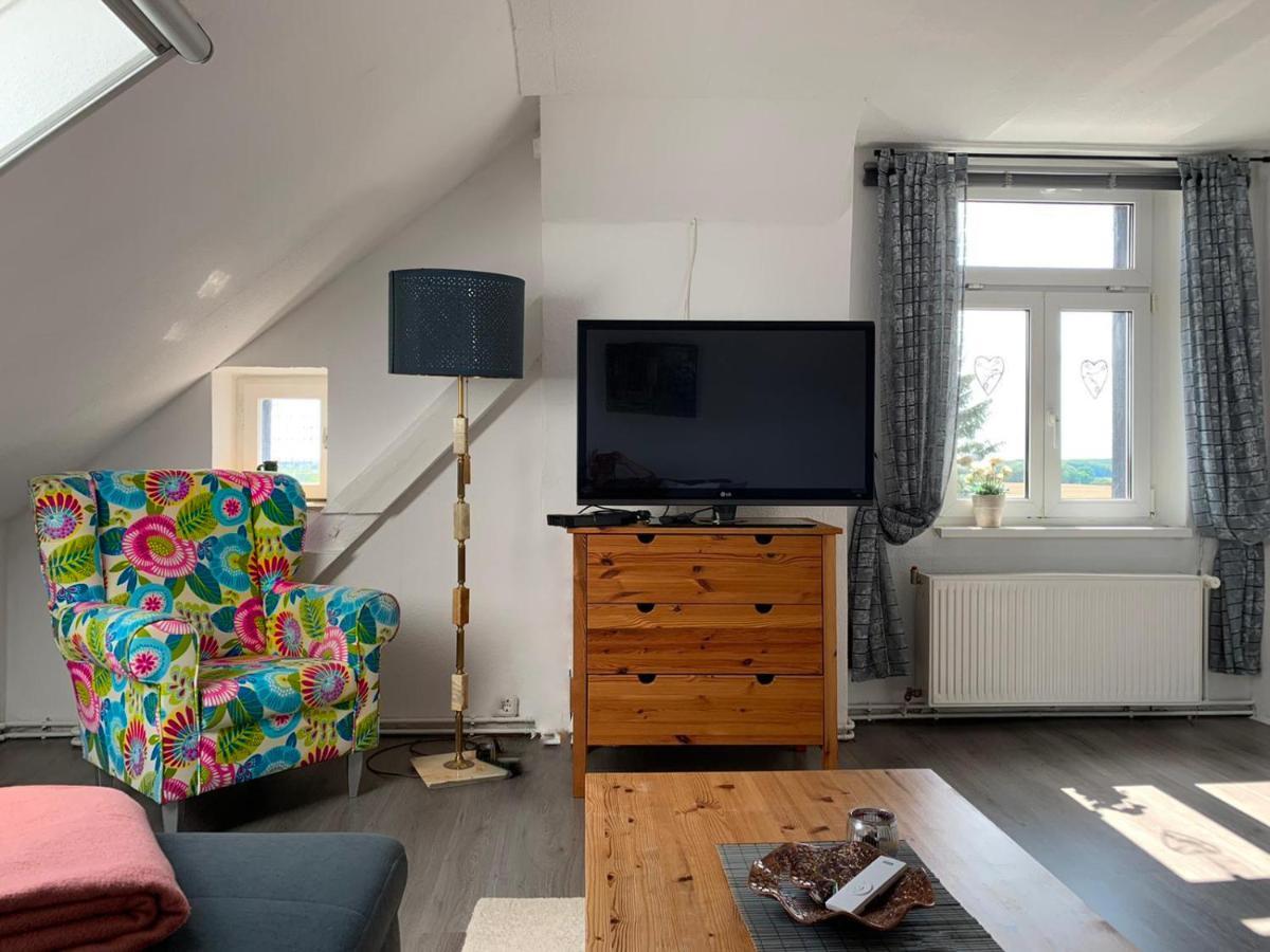 Vierseitenhof Hasenfelde - Ferienwohnung Feldblick Steinhofel Luaran gambar