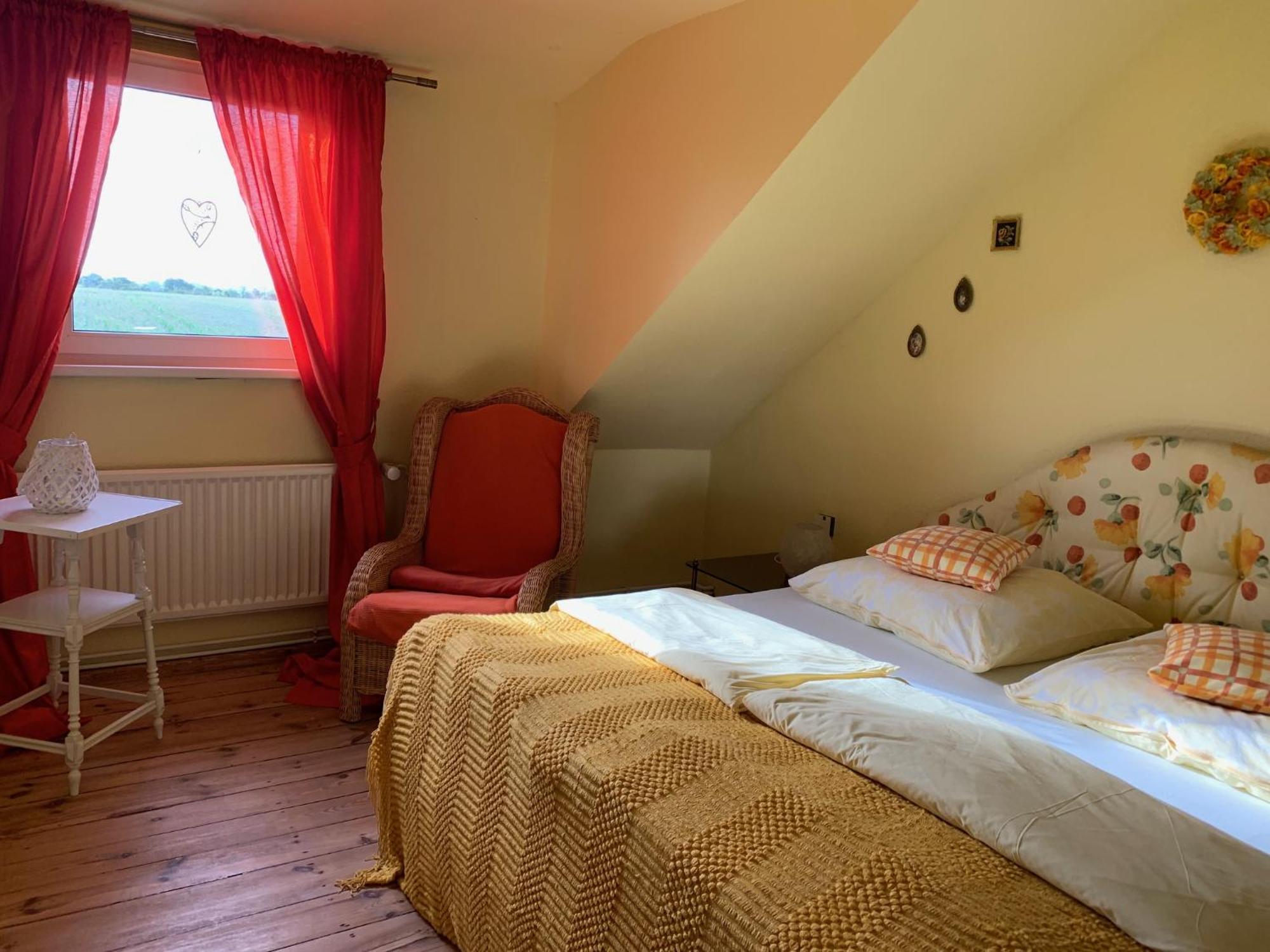 Vierseitenhof Hasenfelde - Ferienwohnung Feldblick Steinhofel Luaran gambar